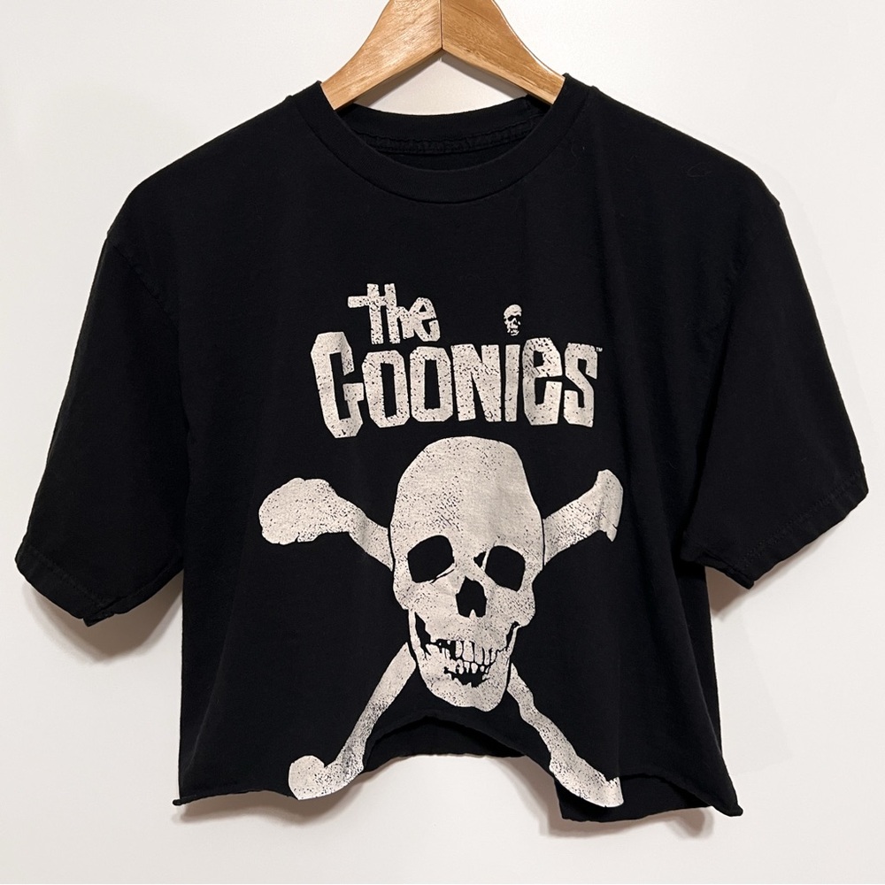 The Goonies Black White Skull Graphic T-Shirt hand cropped raw edge